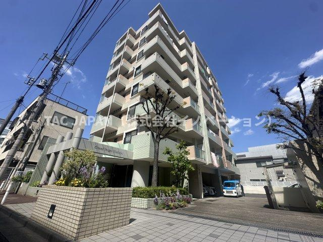 グランヴェルジェ西台の外観|【新生活応援キャンペーン実施中！】 
 当社では『仲介手数料が無料』になるキャンペーン中です。 ご購入の諸費用が他社様と比べて約150万円ほどお得にご購入いただけます。
ぜひお気軽にお問合せください。