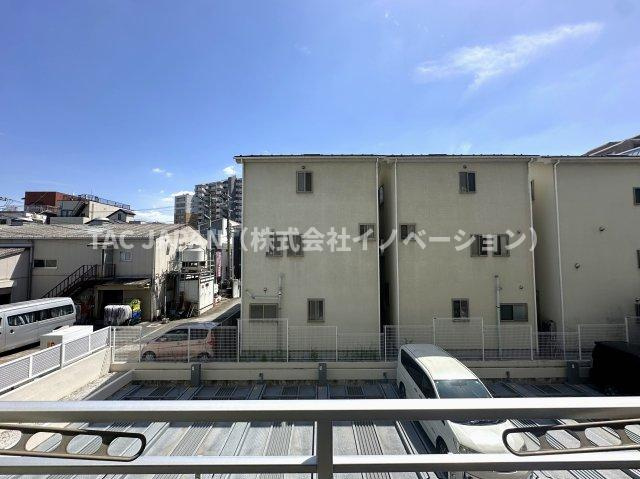 グランヴェルジェ西台の展望|【ロケーション】
どこまでも青空が続くスポット的にひらけた7階からの素晴らしいロケーション。眺めの良さはもちろん、日当り・風通しも良く不思議と空が近く感じられる癒しの風景。
※リビングから撮影。