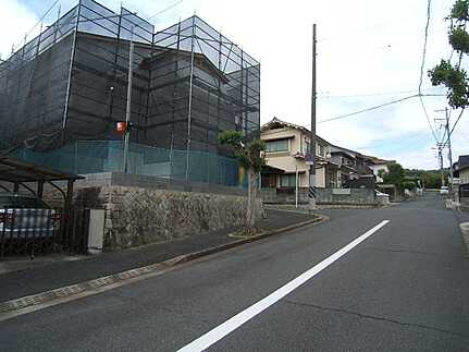安佐南区上安４丁目の前面道路含む現地写真