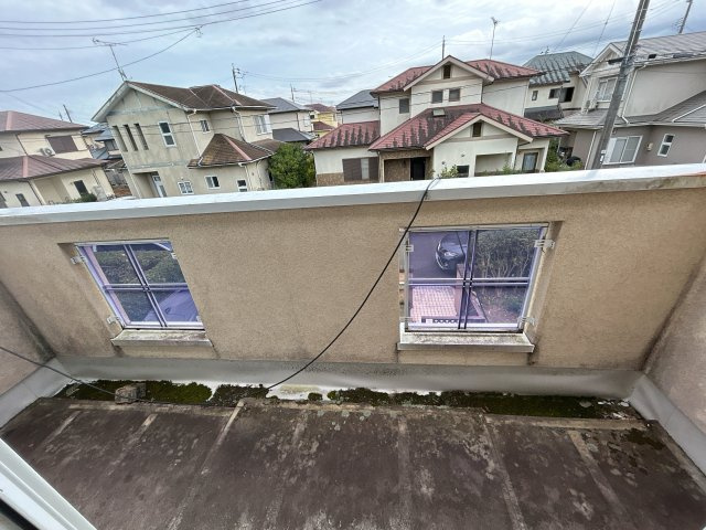 いわき市南台2丁目 中古住宅　陽当たり良好! 4LDK 不動産プラスのバルコニー|ベランダです。お天気のいい休日は家族の布団も干せます　フカフカの布団で眠れる幸せ「ママに感謝」お日さまの香りが２日疲れた体をあたたかく包み込みます。
