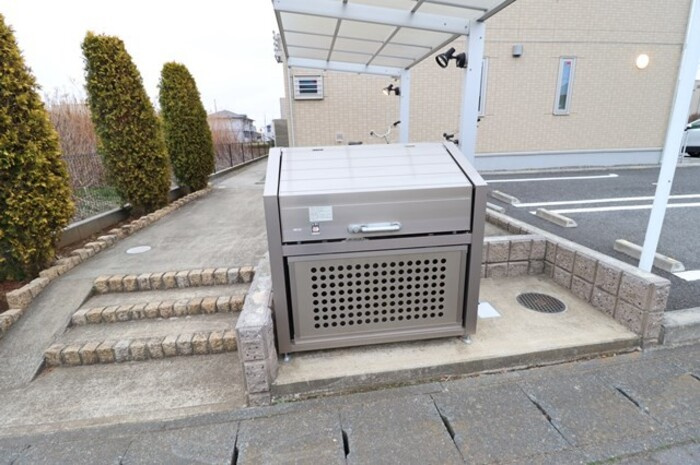 サニーハウスのその他共用部分|ゴミストッカー