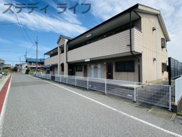 岐阜県瑞穂市牛牧　重量鉄骨造1棟アパートの外観