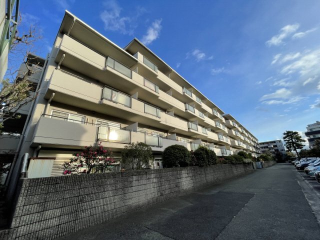 クレストヒル芦屋の外観