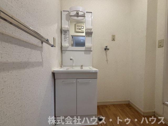 ディアス北柏　C棟の独立洗面台