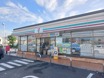 【周辺】 | メゾンＴＯＭＯ | セブンイレブン足立伊興１丁目店まで261m