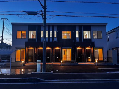【外観】 | コーポときわぎ | 外観写真（夜）