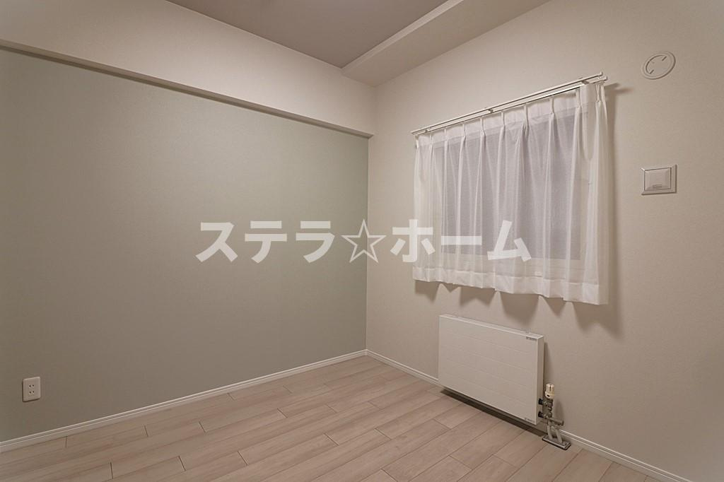 プレステ15番館鶴見緑地の洋室|個人の部屋や寝室として使える洋室です