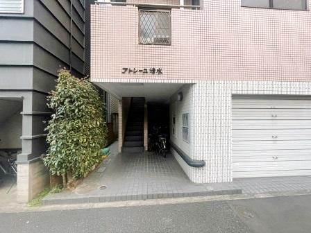 アトレーユ清水のエントランス