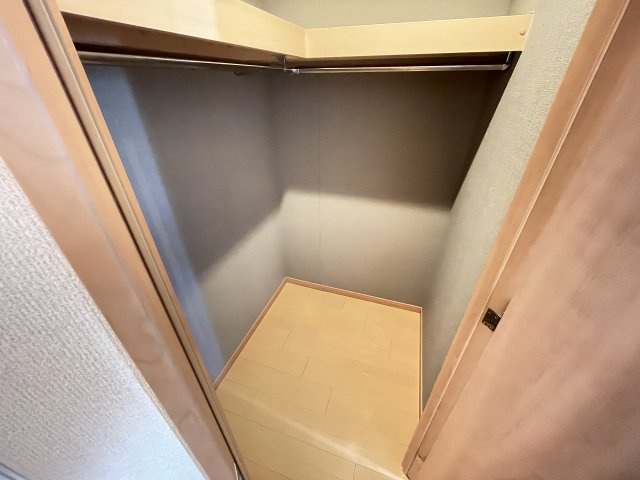 甲子園六石町ハイツの収納