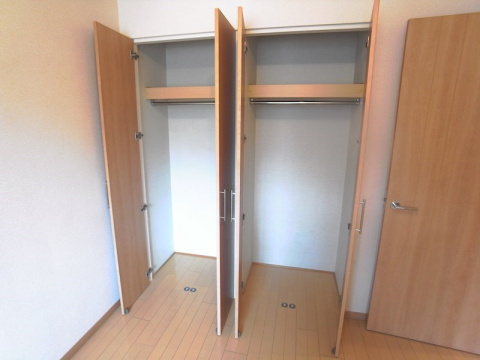 甲子園六石町ハイツの収納