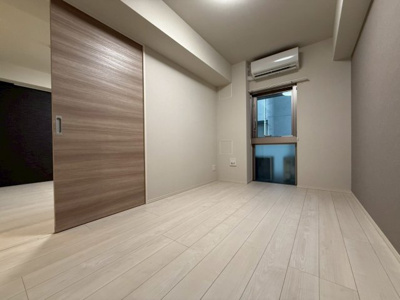 【洋室】 | IBC Residence West
