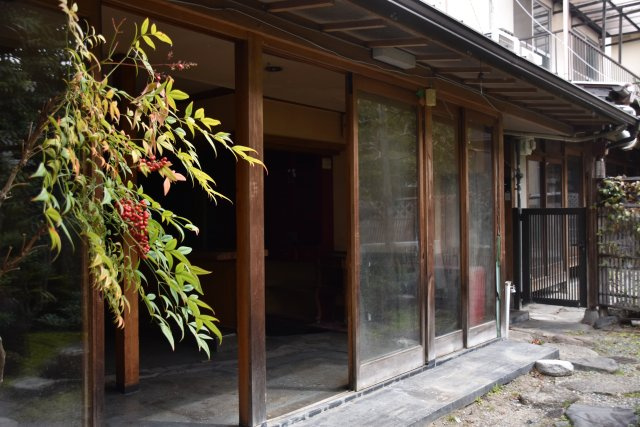 百万遍 市中の山居 商いの町家の外観