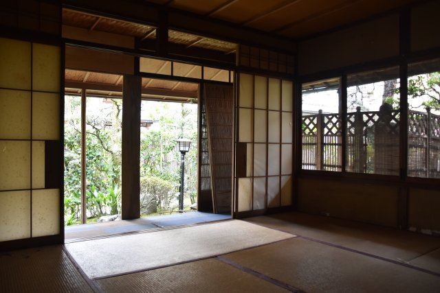 百万遍 市中の山居 商いの町家の和室