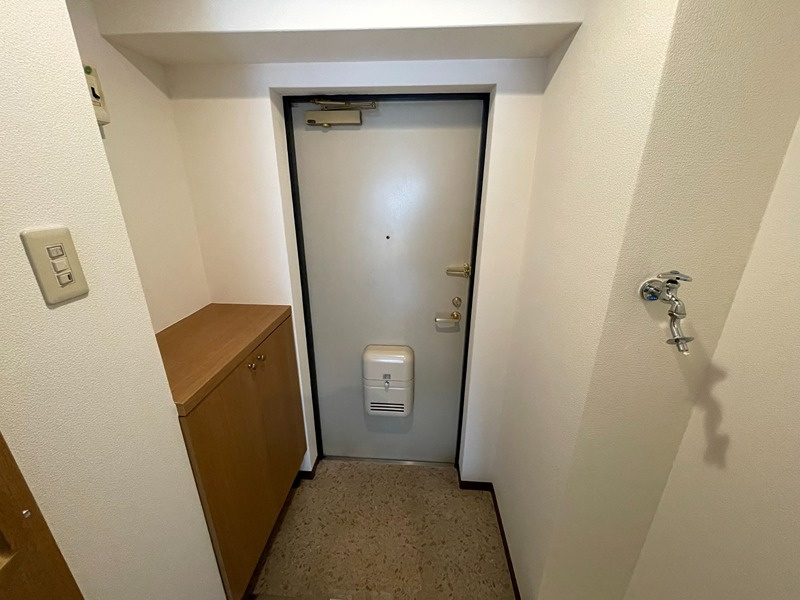 エスリード新神戸の玄関|同物件別部屋写真
