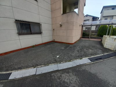 【駐車場】 | ハイツ八幡