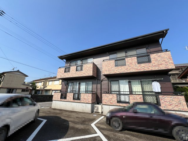 SUN HEIGHTS 南久万の外観