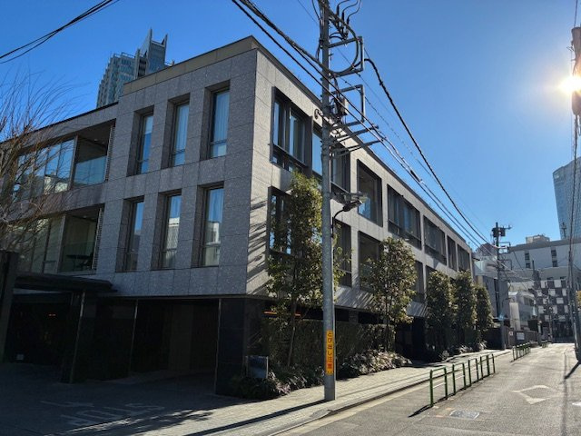 プラウド六本木
