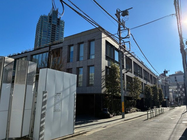 プラウド六本木の外観