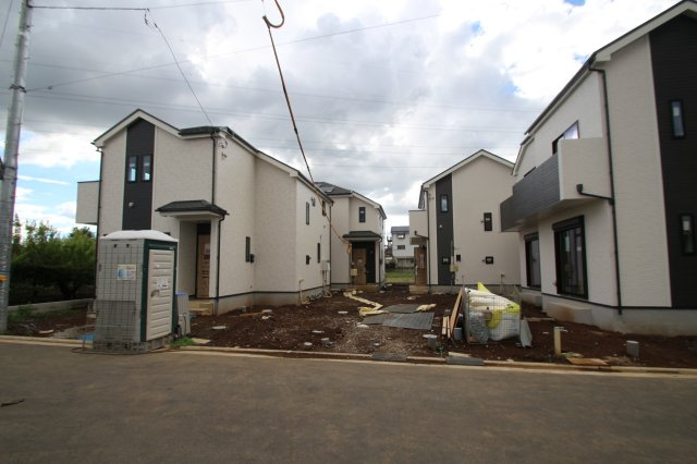 【Heartfull Town】国分寺北町３丁目の外観|分譲地の周辺には玉川上水が流れており日々の運動やお散歩にぴったり！
