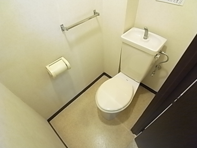 【トイレ】 | メゾンドール・カムイベータ館 | トイレです