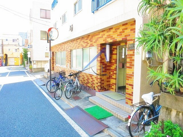文化ビルのエントランス|エントランスです。