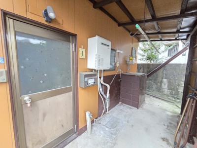 【玄関】 | 府中町3丁目貸家