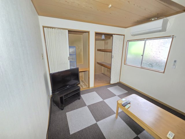 【居間・リビング】 | 府中町3丁目貸家