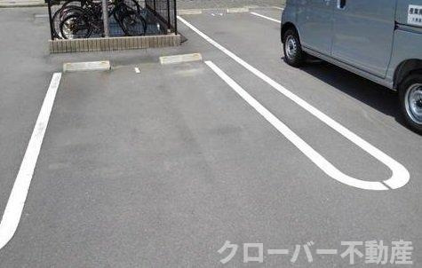 サンリッチⅠ　Ａの駐車場