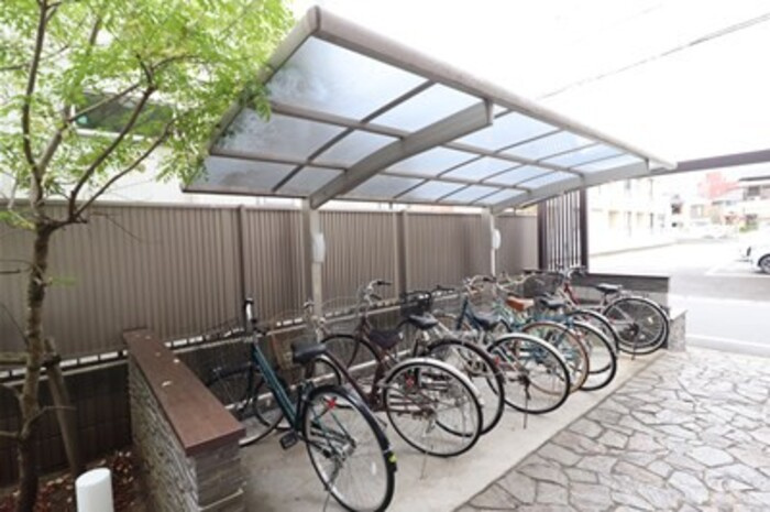 流山市南流山５丁目のアパートの駐車場|駐車場