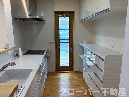 綾歌郡綾川町滝宮戸建のキッチン|キッチン内