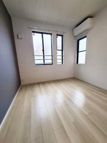 ＥＸＣＥＥＤ宝塚の洋室