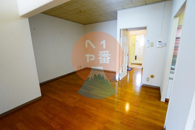 【その他】 | グリーンパーク天野 | １０．２帖のお部屋です　※参考写真です