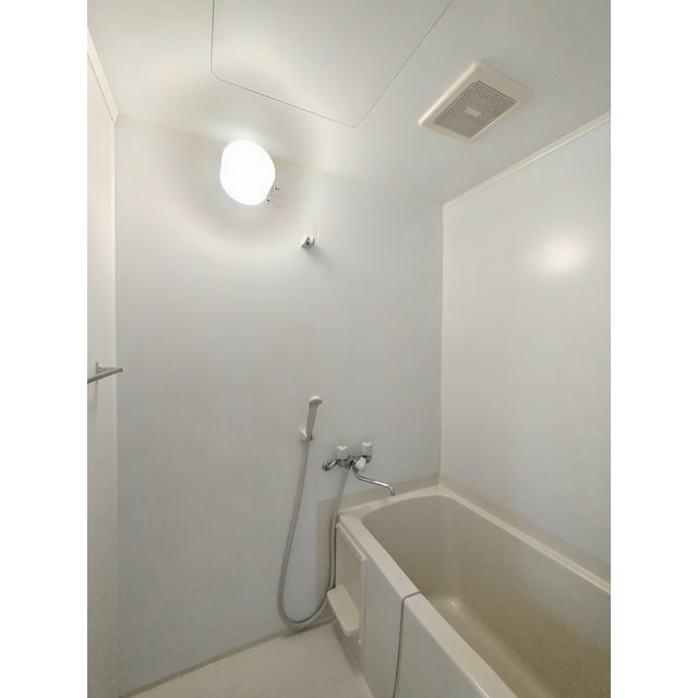 本郷町２丁目住居付店舗の浴室