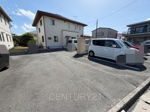 前橋市天川大島町中古一戸建ての前面道路含む現地写真