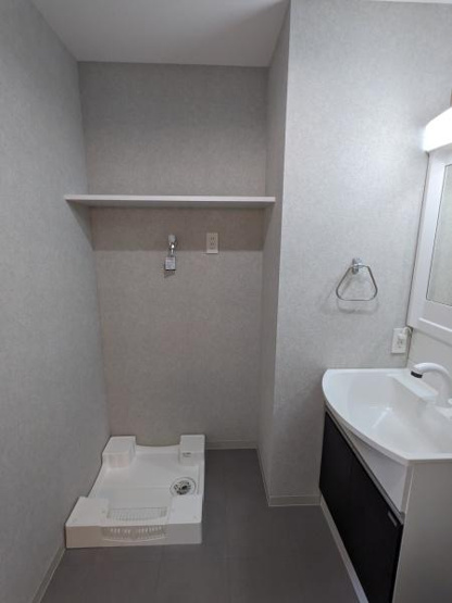 【洗面所】 | Apartment風音 | 室内洗濯機置き場