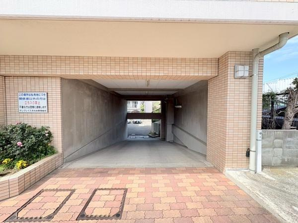 サングレイス洋光台のエントランス
