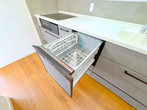 藤沢市片瀬２丁目の中古一戸建のキッチン