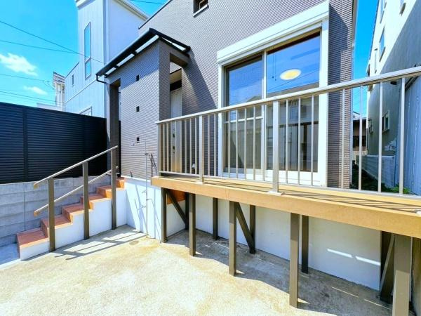 藤沢市片瀬２丁目の中古一戸建のバルコニー