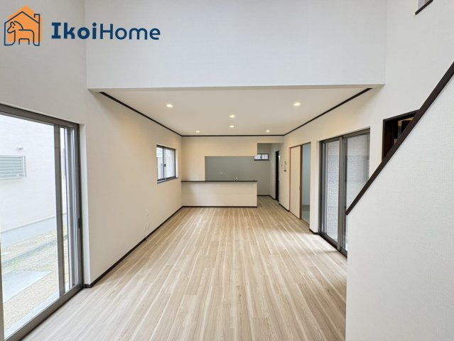 明石市大久保町大久保町　中古戸建の内装|【ホームページに現地動画掲載中】●年中無休：当日予約可●カウンターキッチンからは室内が見渡せます。
