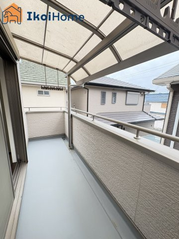 明石市大久保町大久保町　中古戸建のバルコニー|【ホームページに現地動画掲載中】●年中無休：当日予約可●屋根があり小雨程度なら濡れず安心です