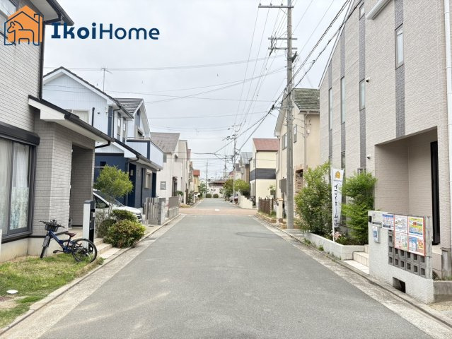 明石市大久保町大久保町　中古戸建の前面道路含む現地写真|【ホームページに現地動画掲載中】●年中無休：当日予約可●前面道路広く周辺交通量も少なく安心の環境です