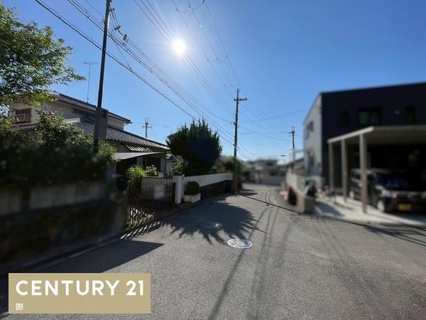 和歌山市六十谷　土地の前面道路含む現地写真