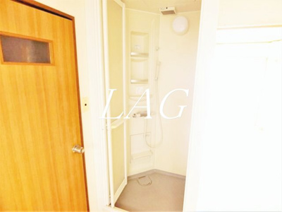 【浴室】 | 安本共同住宅 | シャワールームです。
