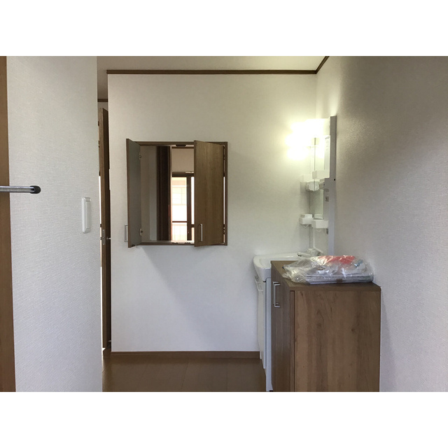 東栄マンションの玄関