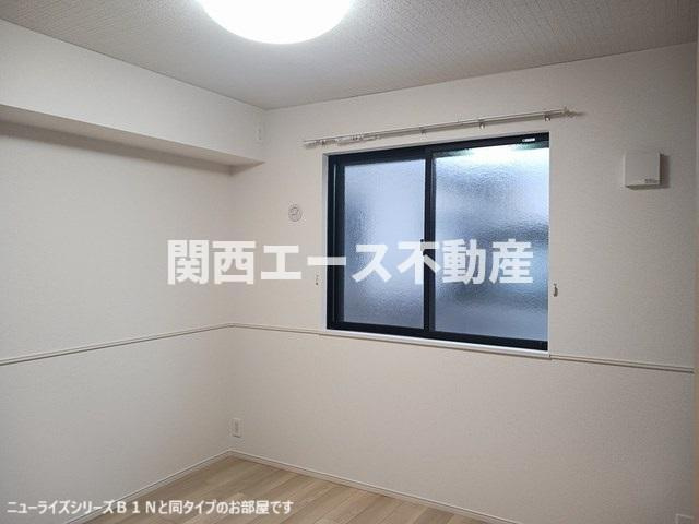 【寝室】 | サニーハイツタカ | 同一商品