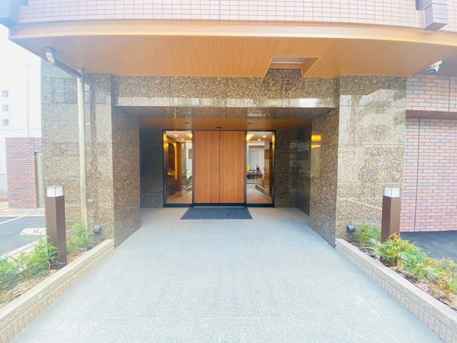 セレッソコート比治山公園のエントランス