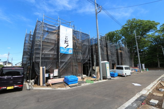 【Heartfull Town】小平上水本町２丁目 全14棟の外観|玉川上水の緑で笑顔あふれる全14邸
全体道路約5mで車の出し入れもスムーズ、ゆとりある街並みが魅力です。