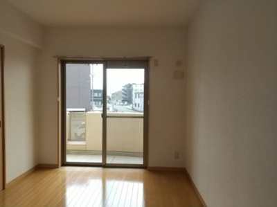 【洋室】 | 晃耀館 | 同間取り別部屋写真です。