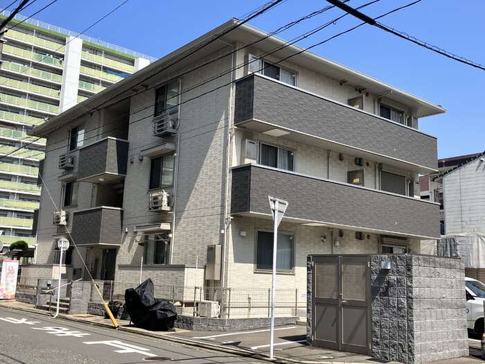 D-room Hakata East