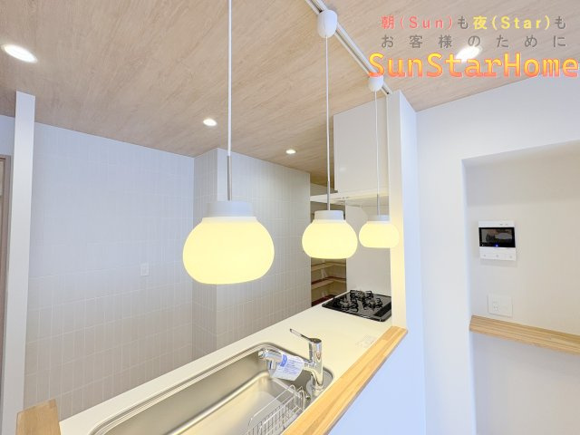 【サンスターホーム】東建ニューハイツ入間　リノベ済み　WIC付　PANTRY付のキッチン
